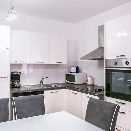 Dragan K3 Guest house *
