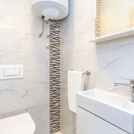 Dragan K3 ゲストハウス メドゥリン