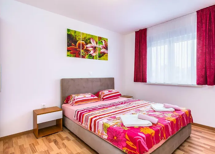 Dragan K3 Pensión Medulin